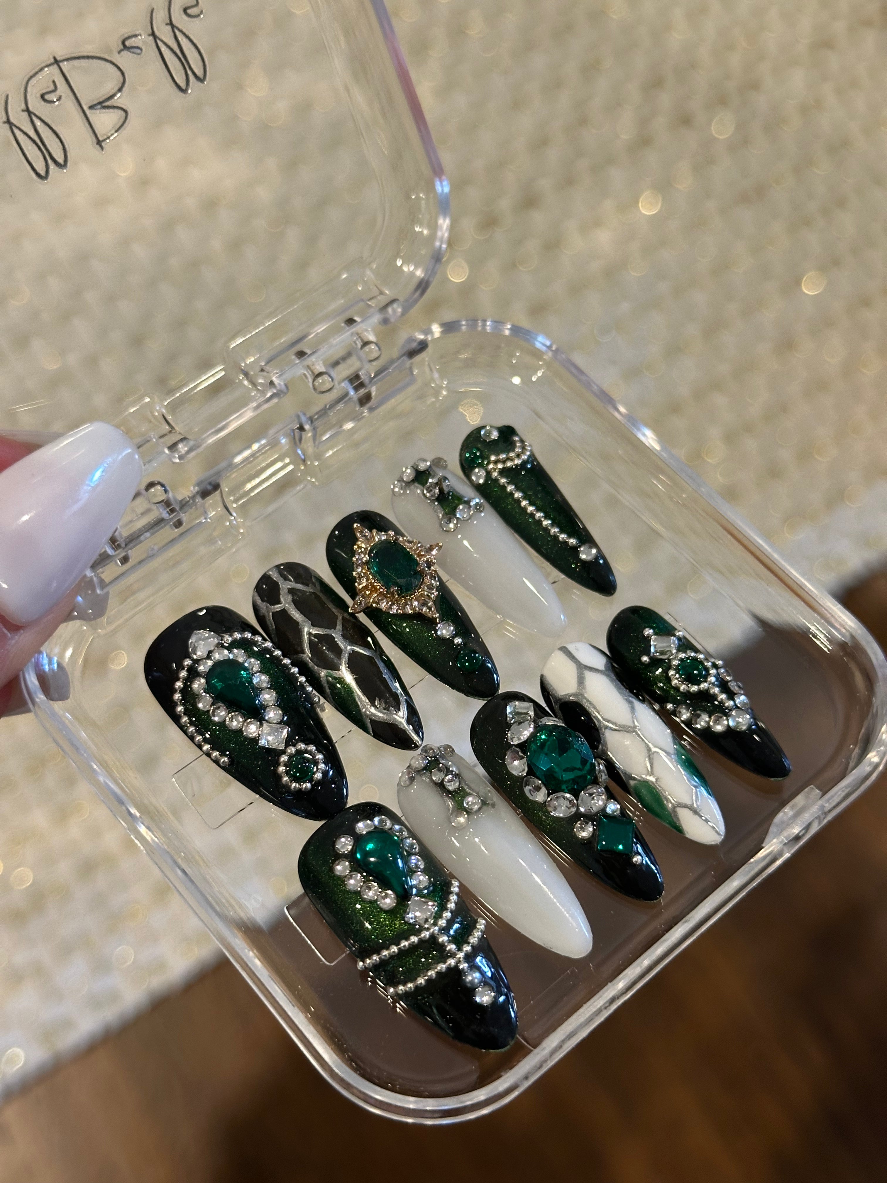 Emerald Venom